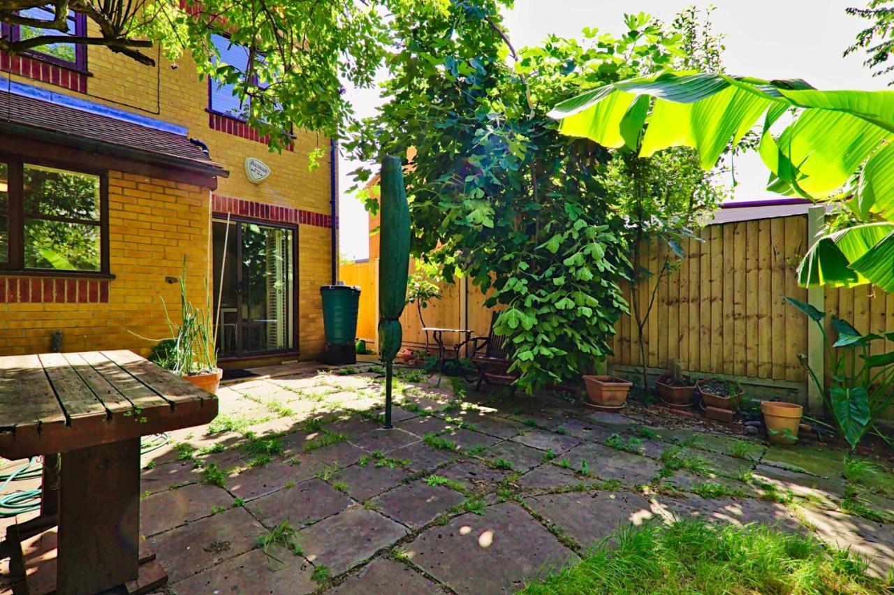 Harlinger Lodge Annexe Londres Exterior foto
